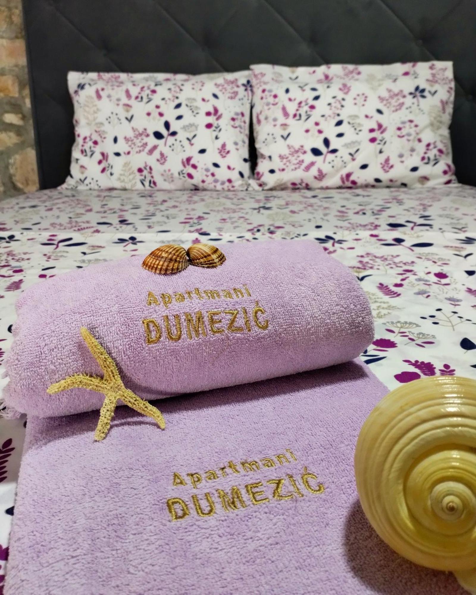 Apartmani Dumezic 바르 객실 사진